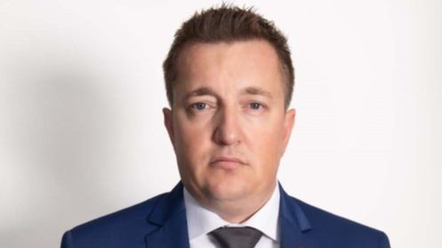 Dok sam otključavao mobitel, udario sam u automobil: Načelnik Banovića dao izjavu nakon nesreće