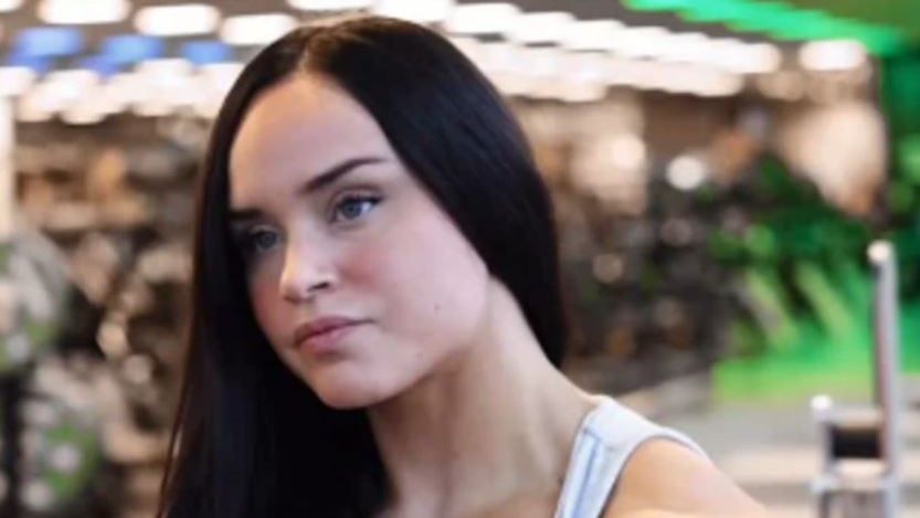 Melinda se na ove kritike osvrće s humorom i sigurnošću                          
