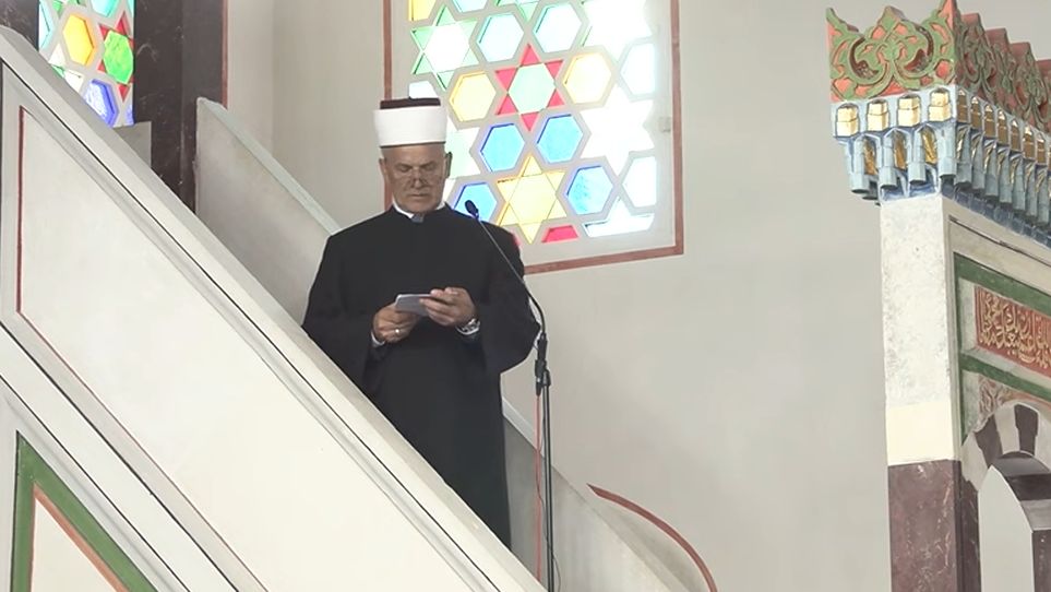 Podsjetio je prisutne na historijska stradanja džamija u Bosni i Hercegovini, posebno tokom agresije na zemlju                  