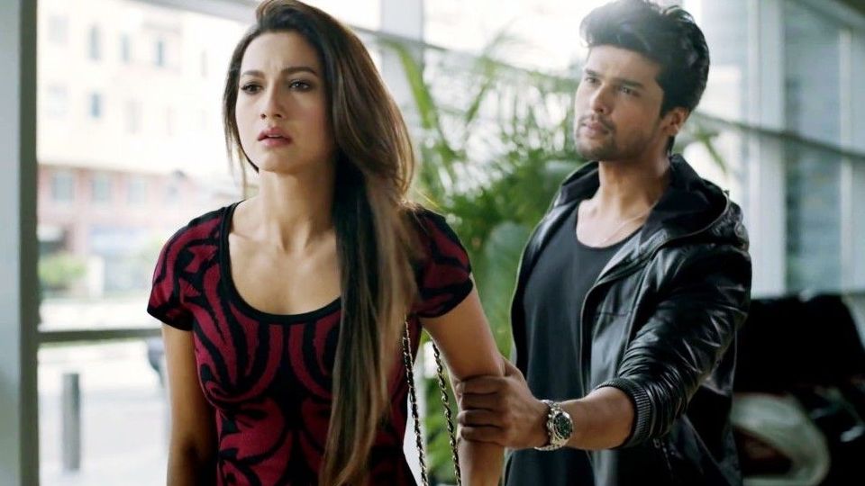 Ljubavne veze rijetko pucaju iznenada. Najčešće se radi o dugim nizovima neizgovorenih zamjerki, osjećaja nerazumijevanja i gubitka bliskosti