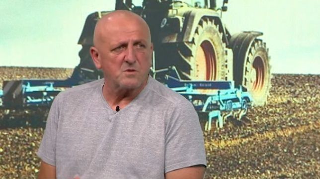 function r(){if(it(n),n.value===Hm){let o=null;throw new D(-950,o)}return n.value}