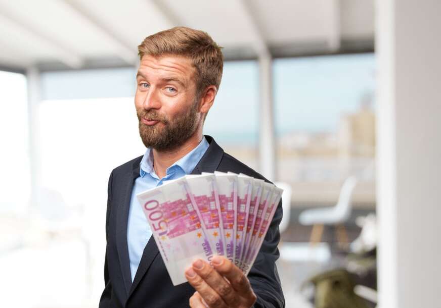 U Hrvatsku Lutriju javio se srećni igrač iz Samobora koji je u igri Eurojackpot osvojio dobitak 5+1 u iznosu od čak 394.405,00 eura. 
