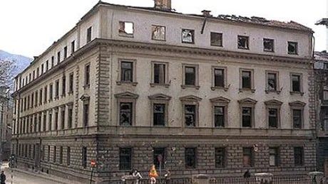 1510. - Preminuo italijanski slikar Sandro Botičeli, koji je radio religiozne i alegorijske kompozicije.                   