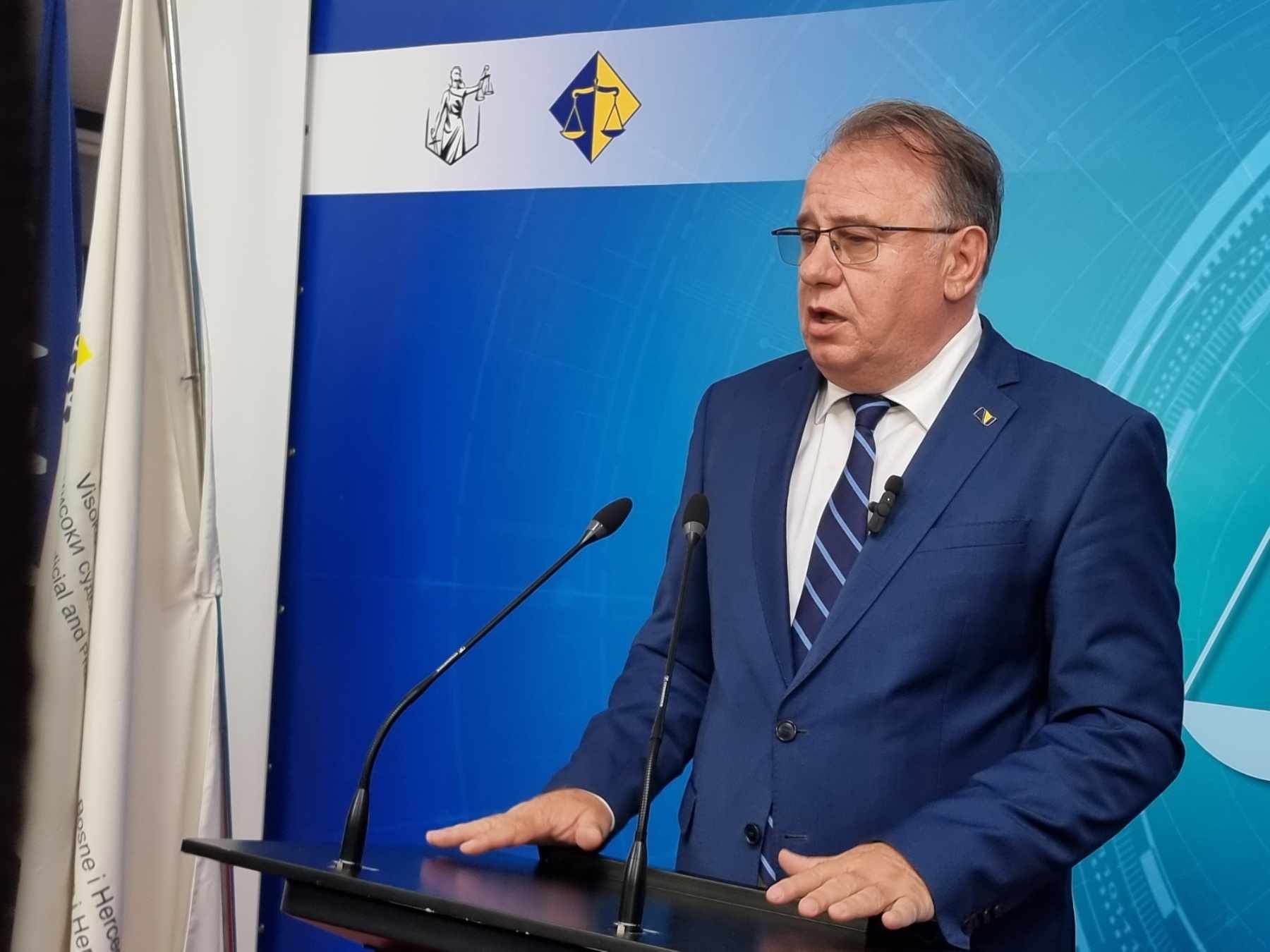 Hapsi ili se skloni! Dodik danas pred očima institucija – bez reakcije?