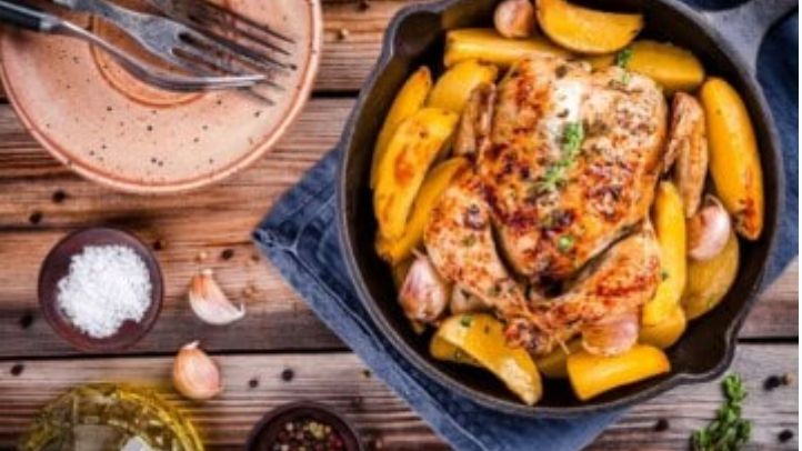 Piletina je omiljena u svim varijantama – kao paprikaš, u supi, pohovana ili čak pripremljena na kubanski način.