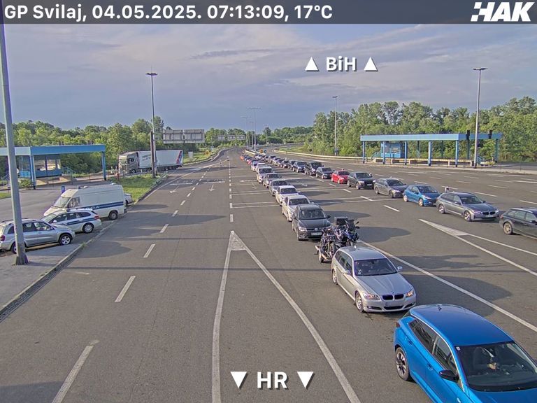 Zbog radova na putnoj infrastrukturi, usporen saobraćaj zabilježen je više dionica.
