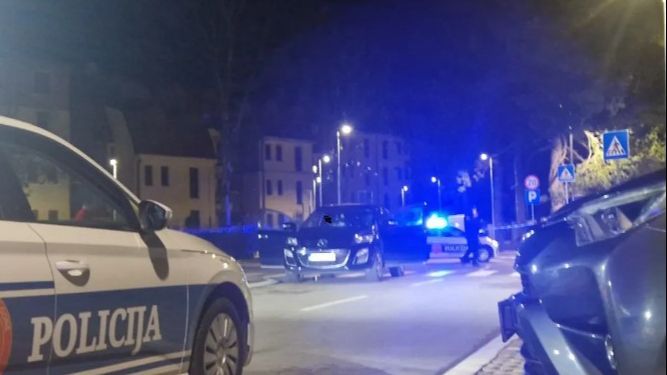 Četvero mladih Italijana poginulo je u teškoj nesreći koja se dogodila dok su se vraćali s proslave rođendana jednog od njih, a lokalna zajednica je u šoku .