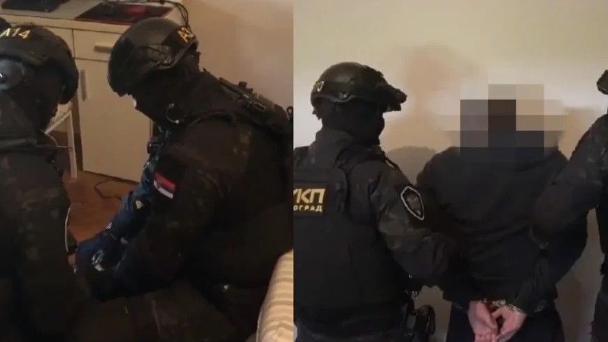 Kako se navodi, opljačkali su i radnju u Lazarevcu, a uhapšeni su u kući u koju je upala policija                                                      