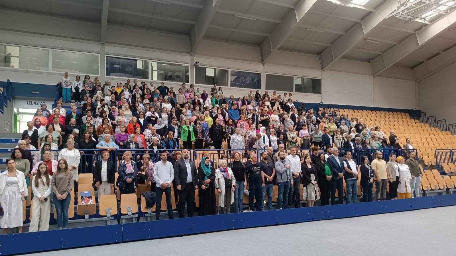 Mi smo tu da pružimo podršku, da se osjete kao dio zajednice jer su njihovi najbliži dali ono najvrjednije, živote, kazala Karić