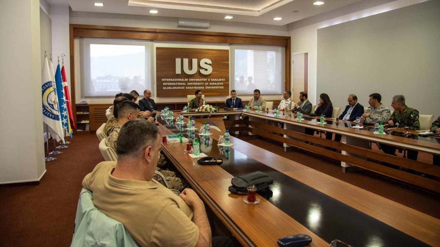 Delegacija Nacionalnog Univerziteta za Odbranu Pakistana posjetila IUS