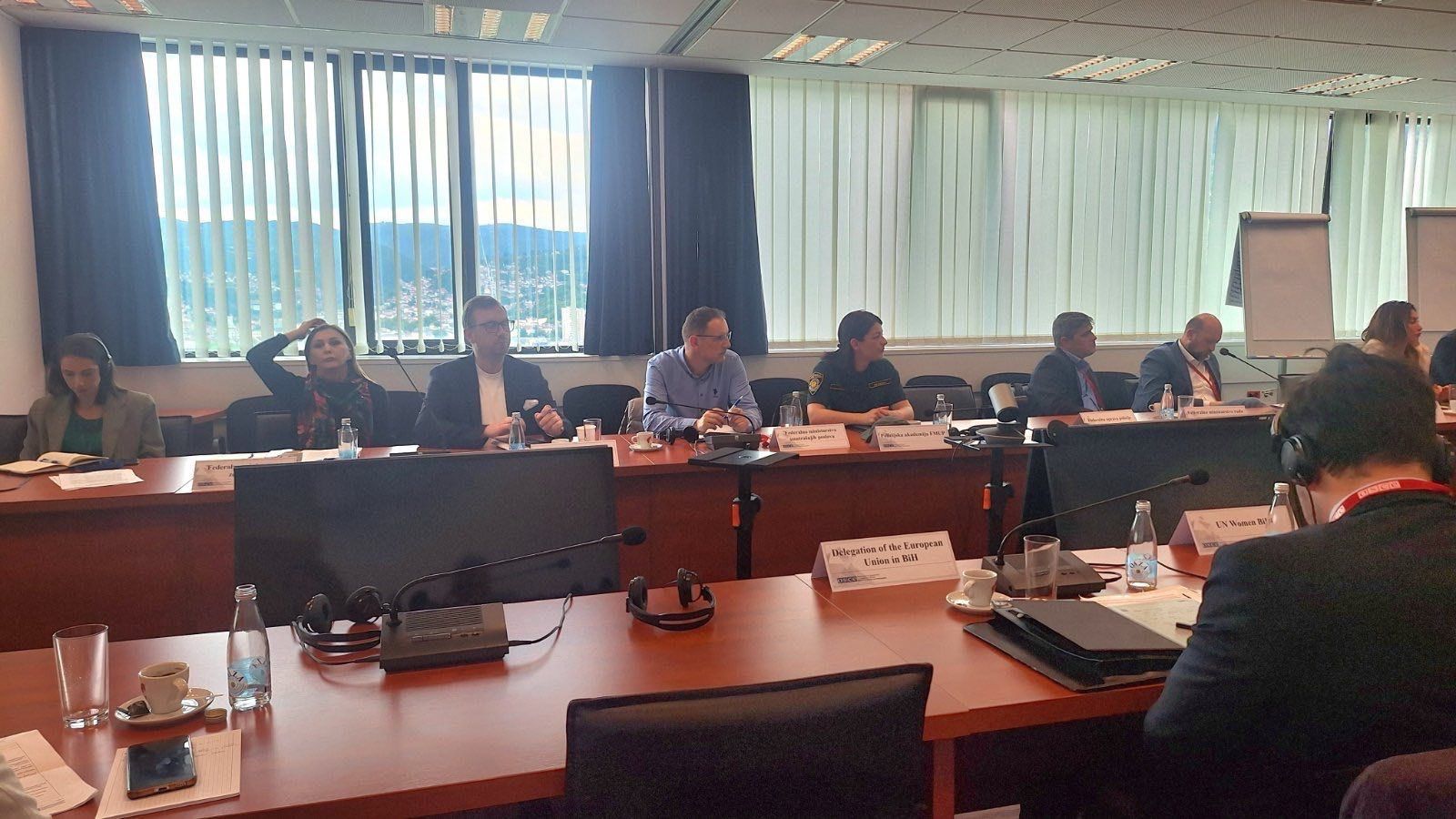 Efikasna implementacija zakona zahtijeva zajednički i odlučan pristup svih nadležnih institucija. 