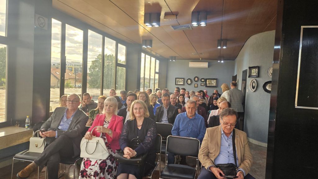 U Tuzli i Živinicama održana promocija višetomnog Rječnika bosanskog jezika autora Dževada Jahića