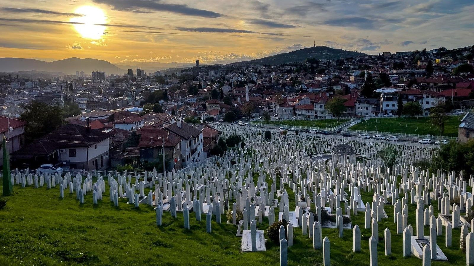 Ipak, za pravdu – ništa. Niti je iko osuđen, niti procesuiran. Ni nakon 33 godine.