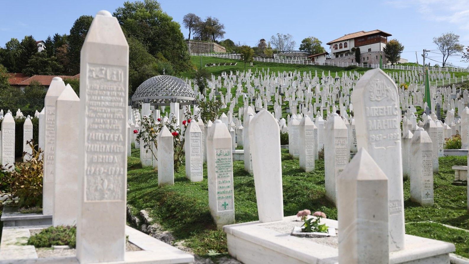 Ipak, za pravdu – ništa. Niti je iko osuđen, niti procesuiran. Ni nakon 33 godine.