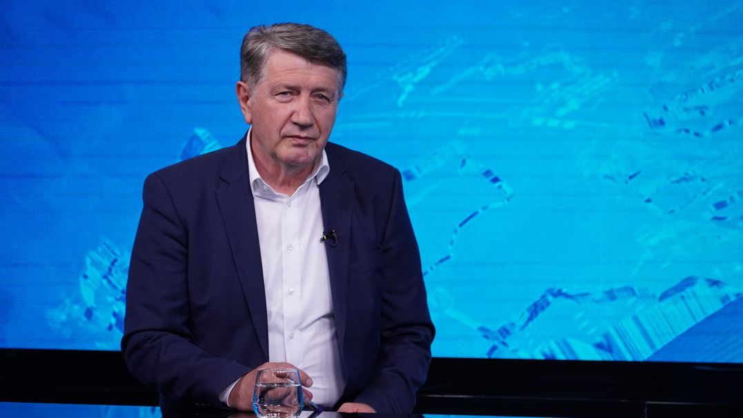 Vijest o preseljenju na bolji svijet Emina Švrakića izaziva tugu kod svih patriota naše zemlje, posebno unutar njegove porodice