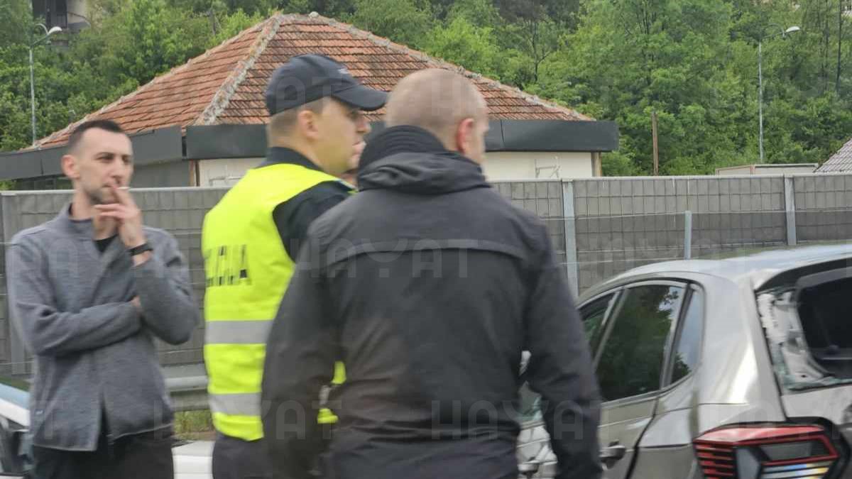Vozačima koji planiraju koristiti ovu dionicu savjetuje se oprez i strpljenje, jer se saobraćaj odvija usporeno.