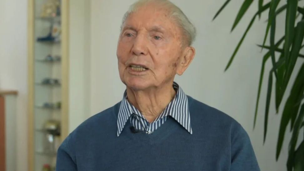 Sin Martin dodaje da "plata ne bi trebala biti naknada za bol i patnju“               