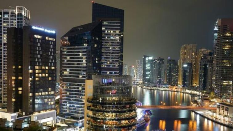 Ovo je mlada djevojka koja je otišla na fakultet studirati pravo, ali se nažalost okružila pogrešnim prijateljima i napravila jako glupu grešku - napisala je njena majka.