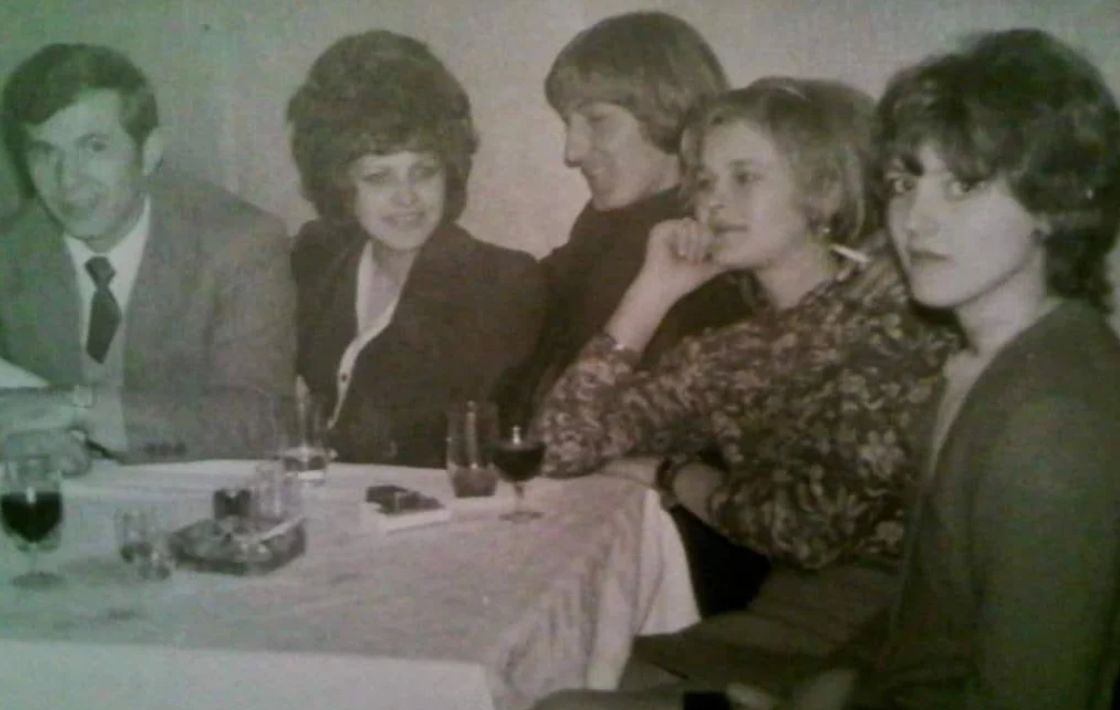 Hanka Paldum objavila nostalgične fotke s legendama estrade bivše Jugoslavije - od Čole do Šabana