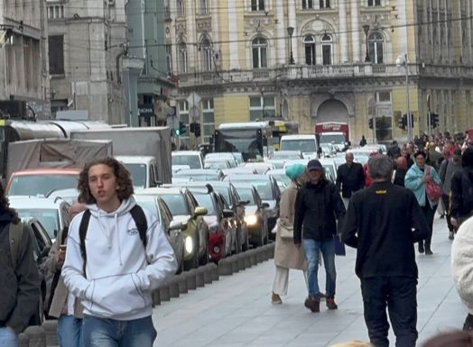 Petkom u Sarajevu sve stane – osim gužve: Kolaps!