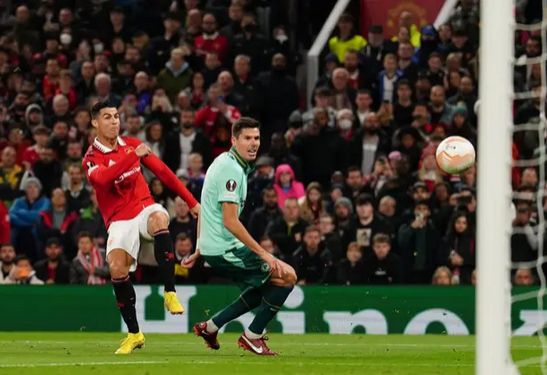 Dan kada se Ronaldu smračilo pred očima: Van Nistelrooy je spomenuo njegovog oca...