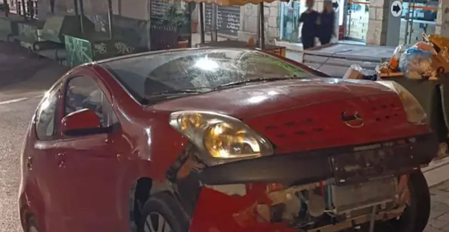 S obzirom na to da se nalazila u rastrojenom stanju odvedena je u bolnicu na pregled i zadržana je na liječenju