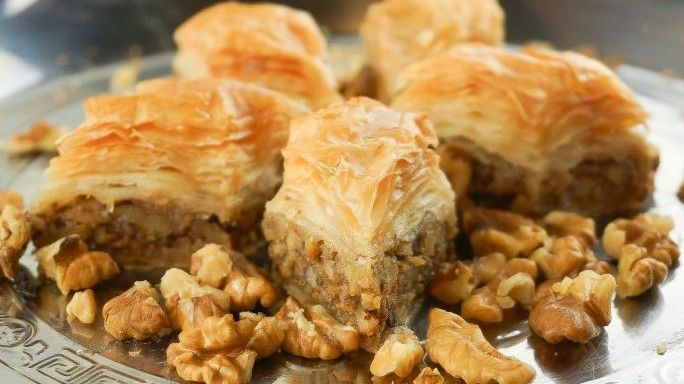 Food blogerica objasnila: Kako da se ne uvrnu listovi tokom pečenja i kada zaliti baklavu