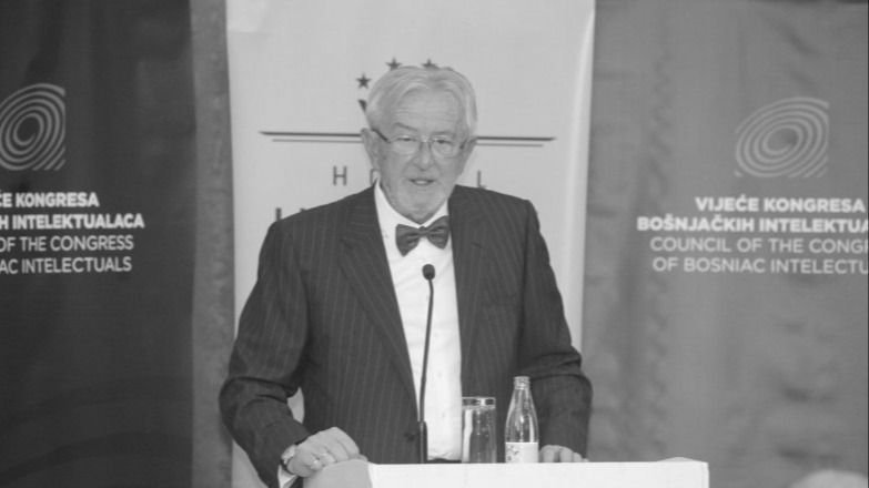 Zajedničku komemorativnu sjednicu organiziraju Univerzitet u Sarajevu, Medicinski fakultet Univerziteta u Sarajevu i VKBI 