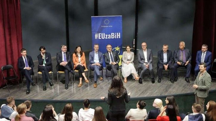 Soreca u Banjoj Luci pozvao na prestanak neustavnih djelovanja u BiH i najavio otvaranje Kuće Evrope