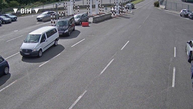 Na određenim dionicama putnici se pozivaju na povećan oprez i prilagodbu brzine.