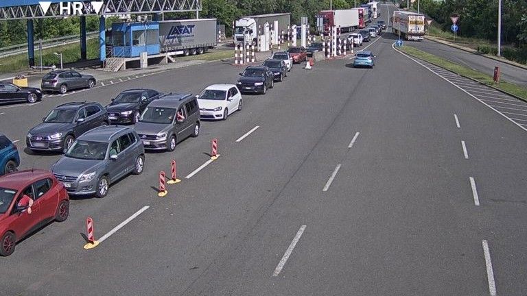 Na određenim dionicama putnici se pozivaju na povećan oprez i prilagodbu brzine.