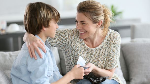 Svijest o tome da biološki sat samo što nam nije otkucao može biti zaista zastrašujuća, a trudnoća iznad 35 godina dolazi i sa nekim dodatnim rizicima komplikacija