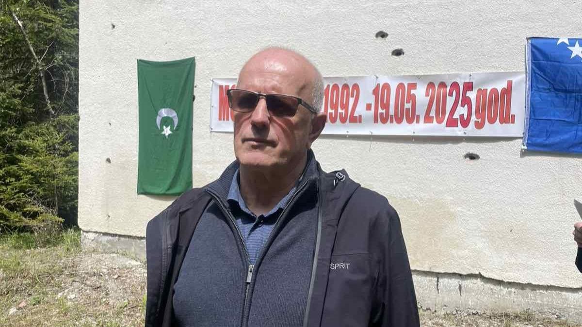 Čajniče: Obilježena 33. godišnjica zločina u lovačkom domu Mostina