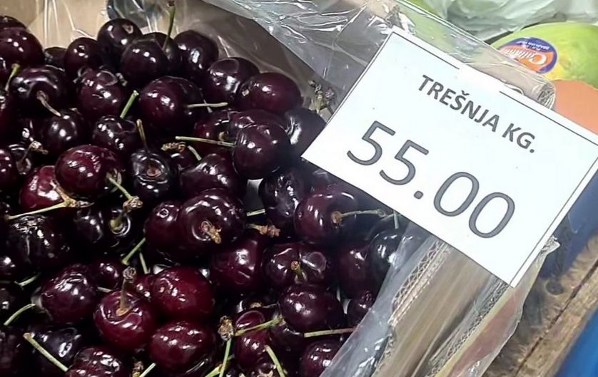 Ma, ne možeš ih nanijeti koliko kupuju! Trešnje su preskupe, ali na pijaci trljaju ruke