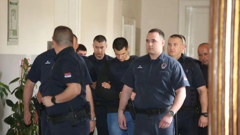 Proživio je pravi pakao, metak mu je prošao kroz lakat desne ruke koju ni dvije godine kasnije ne može u potpunosti da ispravi