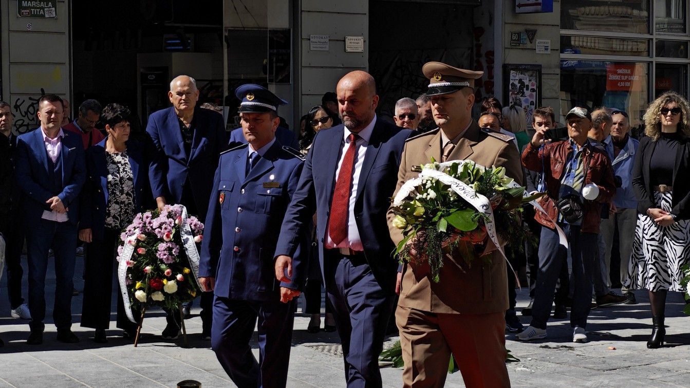 Položeni vijenci kod Vječne vatre povodom Dana pobjede nad fašizmom u Drugom svjetskom ratu 