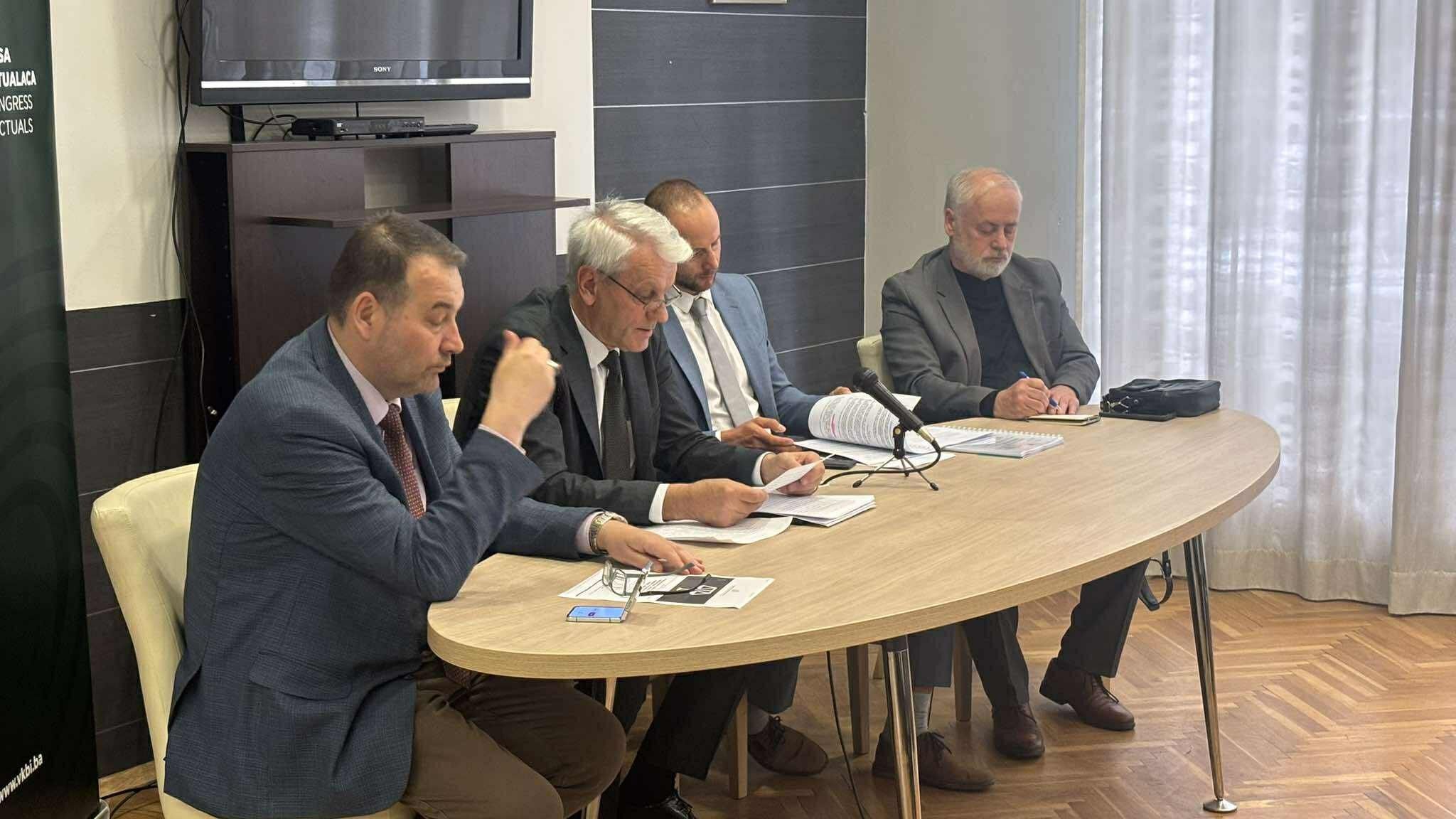 Potreba za ovakvim skupom javila se zbog posljednjih najava za hitne sjednice Predstavničkog doma PSBiH i Doma naroda PSBiH