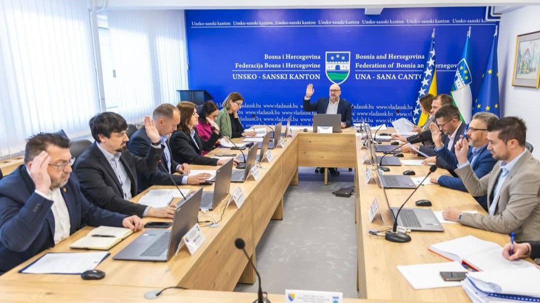 Skupština USK broji 30 zastupnika što znači da će nova politička konfiguracija biti manje podložna prijetnjama opozicije.