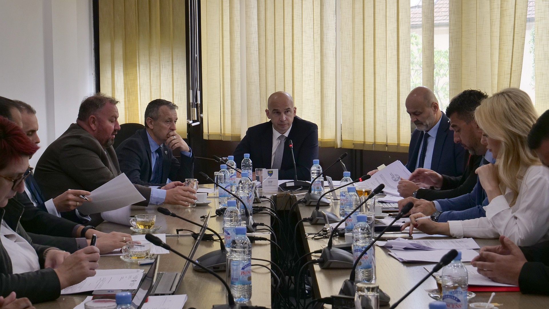 Nabavkom će biti pokrivene sve zdravstvene ustanove, ukupno njih 14, među kojima i svi domovi zdravlja u gradovima i općinama tog kantona.