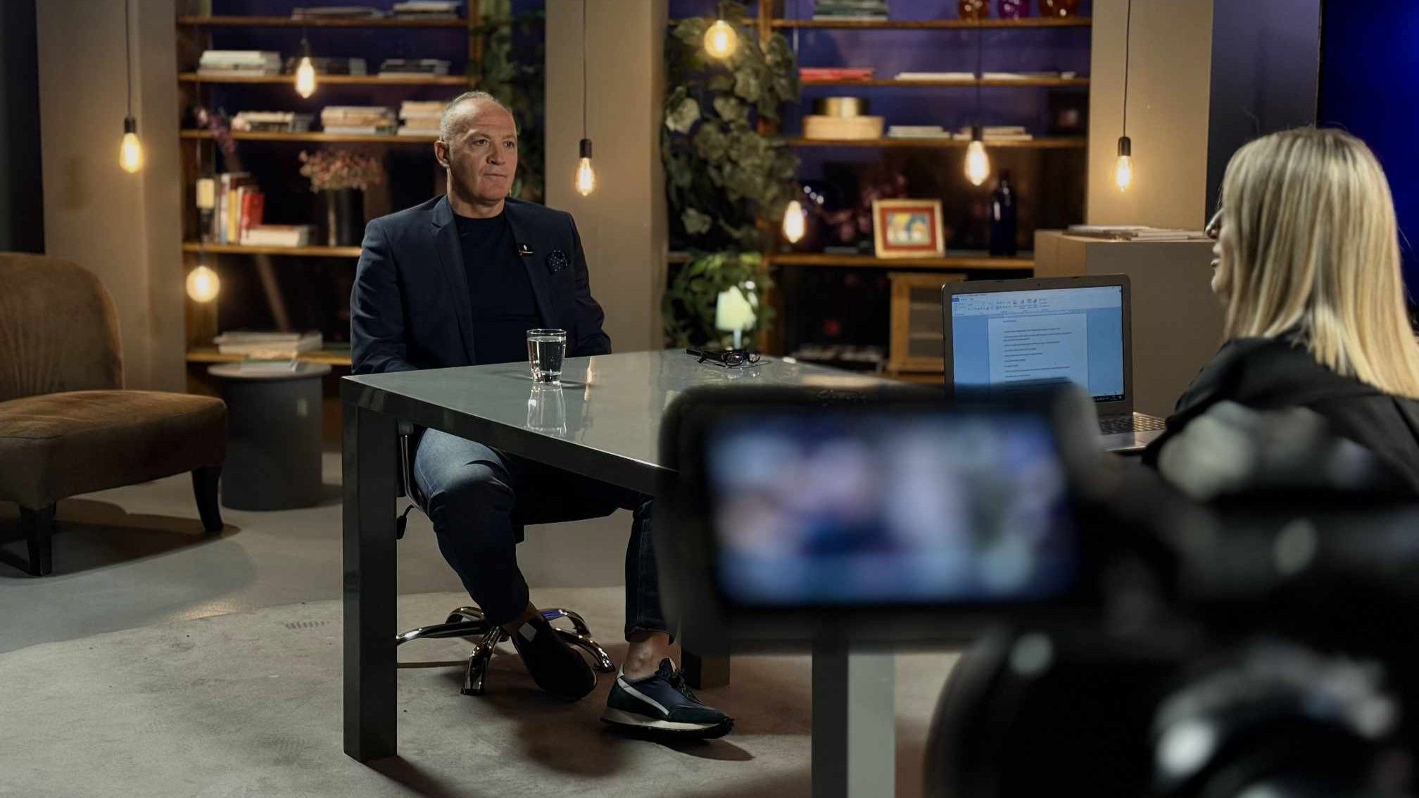 Vlatko Glavaš u Hayatovom podcastu: Kako ga je Alija Izetbegović pozvao u reprezentaciju
