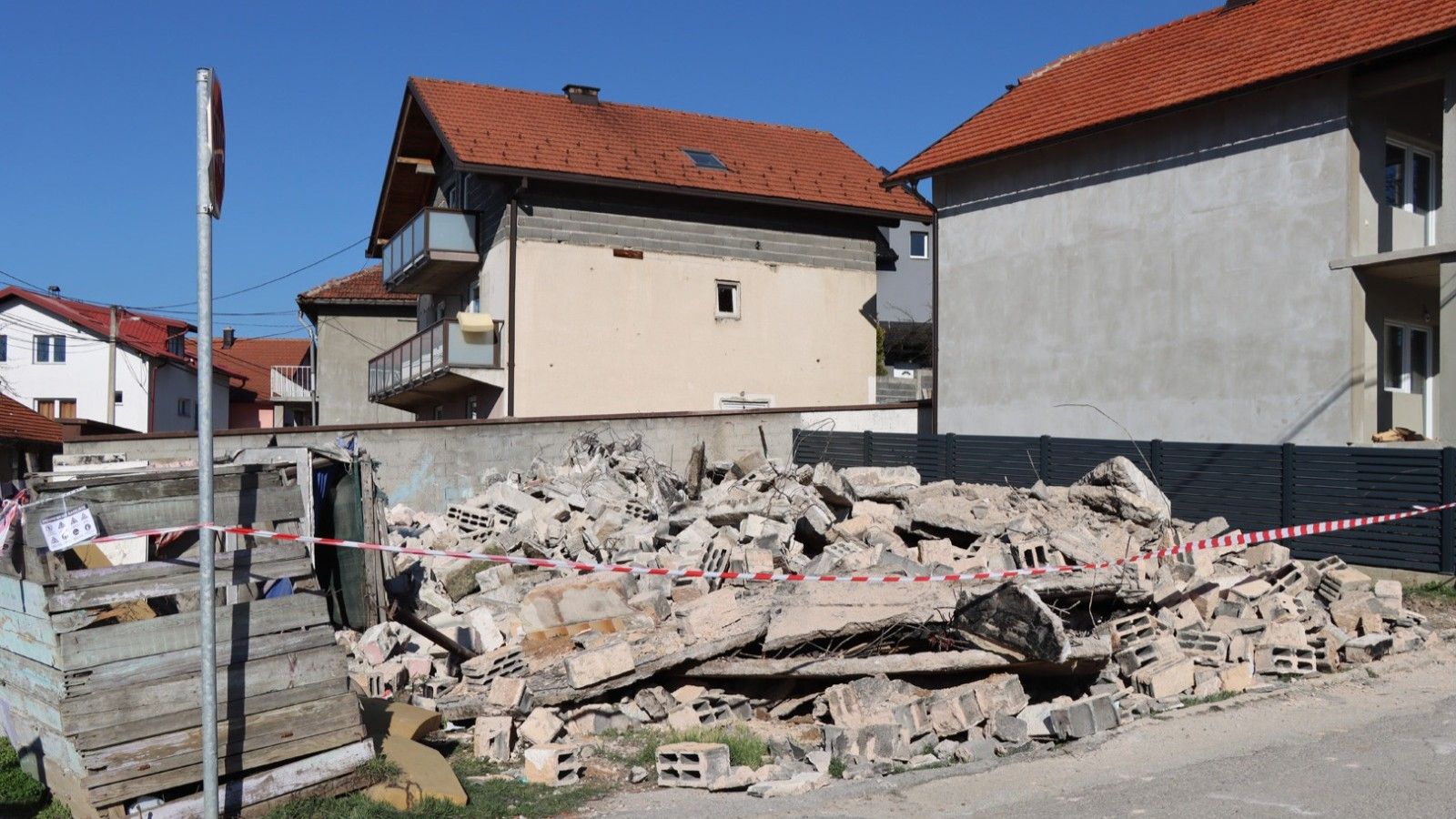 Radove je izveo ovlašteni izvođač, a objekti su predstavljali ozbiljnu opasnost po zdravlje stanovnika
