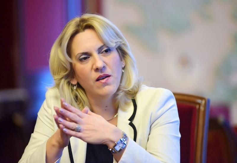 Šutnja koja košta: Zašto Željka Cvijanović skriva veze sa osumnjičenim narko klanom?
