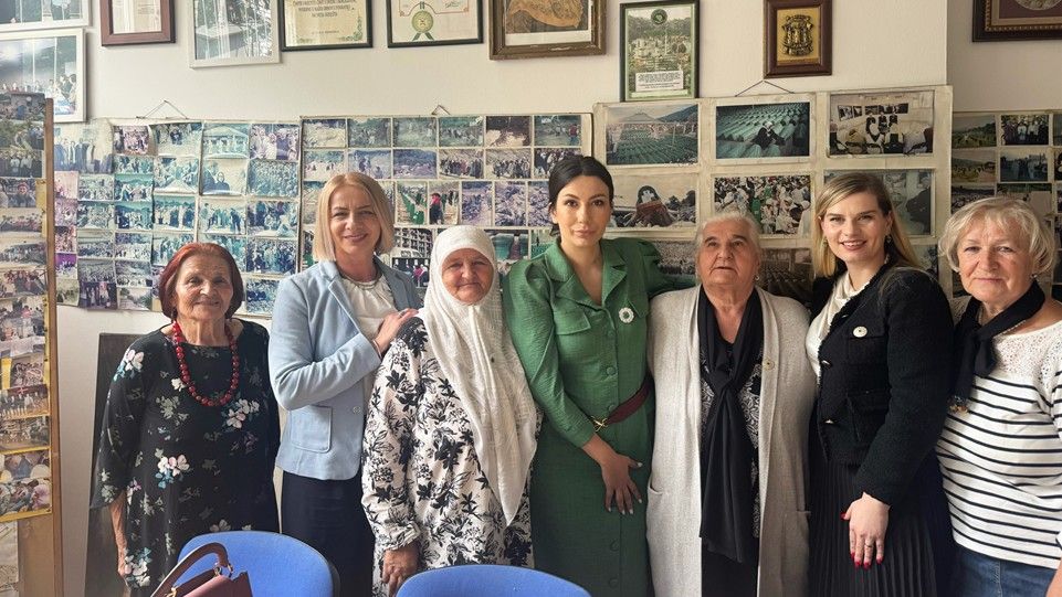 Ne može biti budućnosti ako se ne sjećamo onih nad kojima je počinjen najveći genocid na ovim prostorima u novijoj historiji, rekla Divović