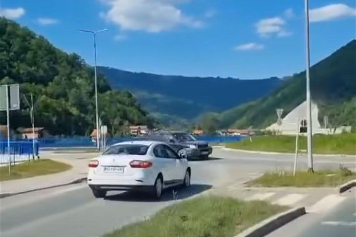 Na magistralnom putu M-17, u mjestu Nemila kod Zenice, dogodio se incident koji je uznemirio javnost.