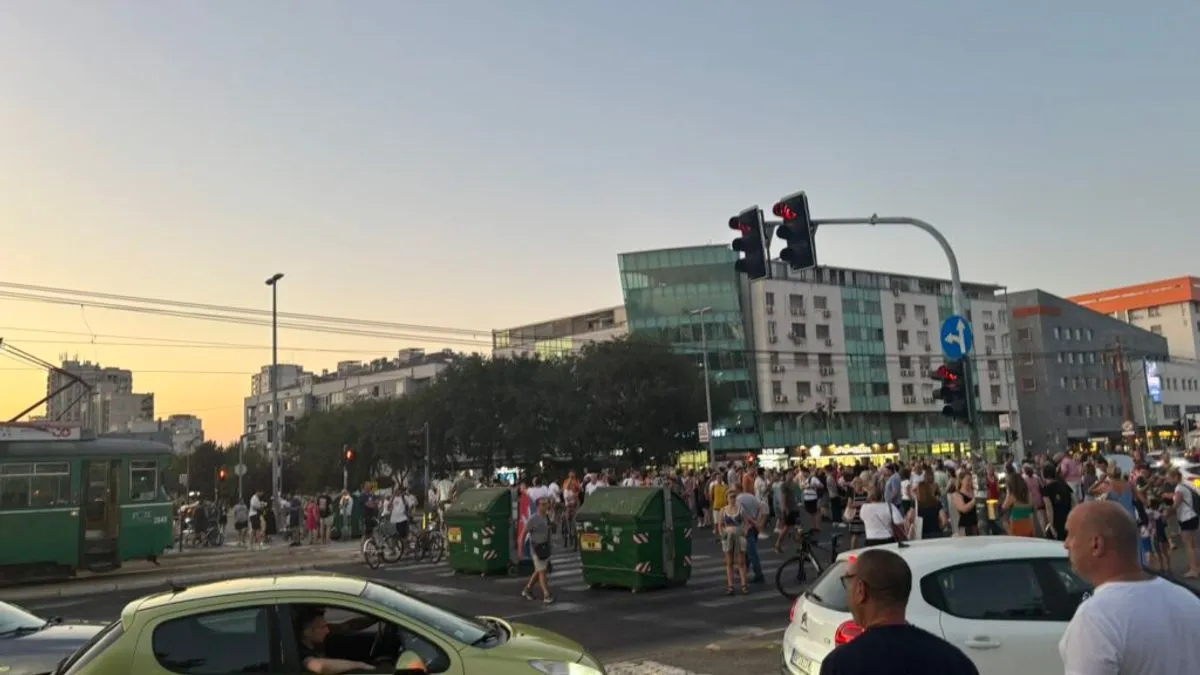 Napeto u Beogradu i Novom Sadu: Studenti blokirali sve ključne saobraćajnice