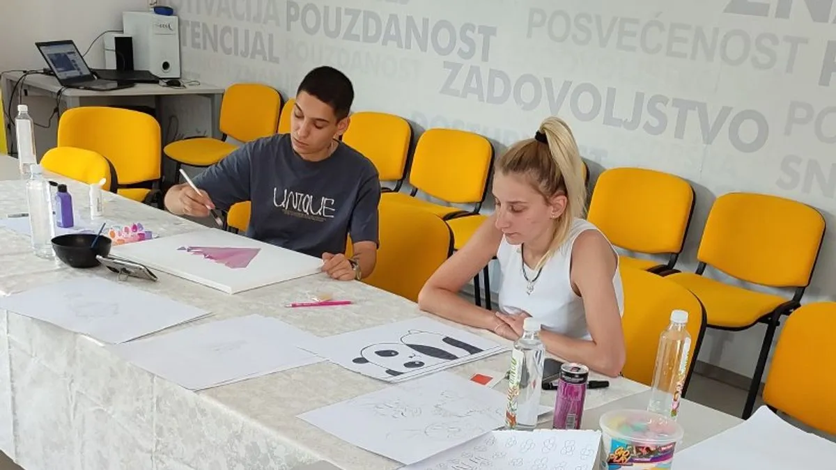 Uz pomoć slikarke Tamare Vučinić korisnici ovog centra su se izražavali kroz likovnu umjetnost