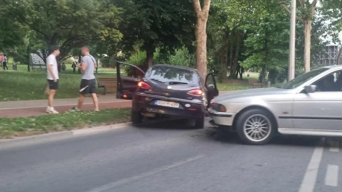 Oprez ako se krećete ovom dionicom u Sarajevu: Krš i lom nakon nezgode