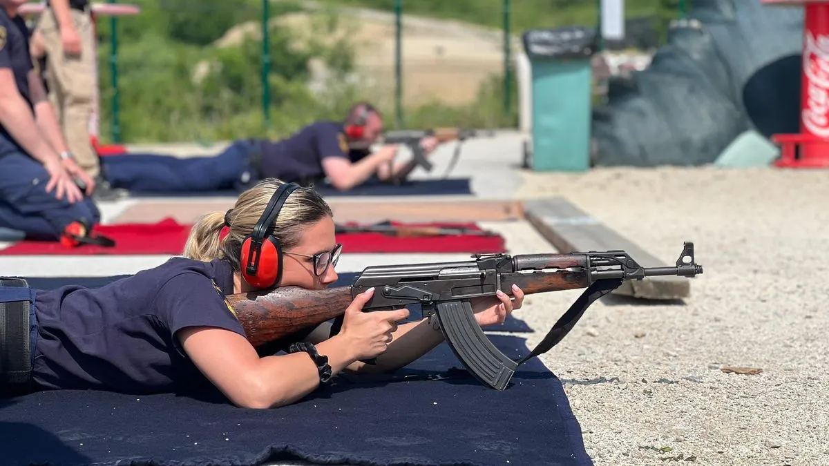 Uspješno su izvršili bojevo gađanje na strelištu Žuč u Sarajevu čime je zaokružena njihova teorijska i praktična obuka 