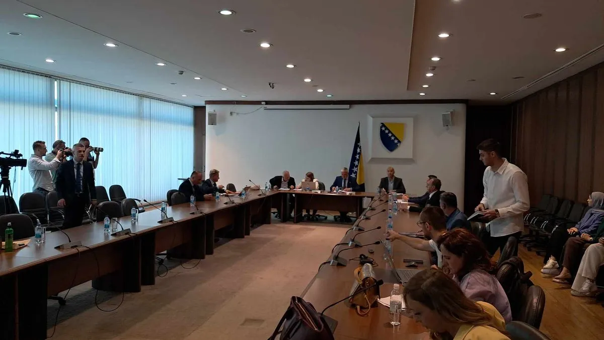 Danas su pozvani Milanko Kajganić, Srđan Amidžić i Borjana Krišto, a trenutno se odazvao samo Kajganić