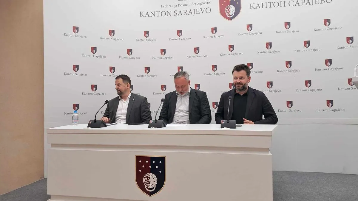 Dević je kazao da svjedoči jednom pravnom nasilju, a u tome sudjeluje i dopredsjedavajući, te će tražiti i njihovu odgovornost